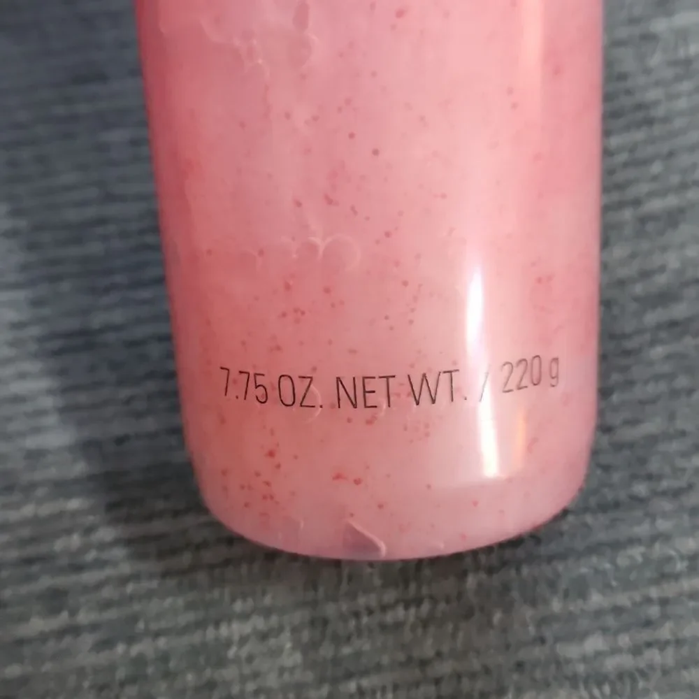 Mary Kay Satin Hands Satin Smoothie Shea Scrub in 
